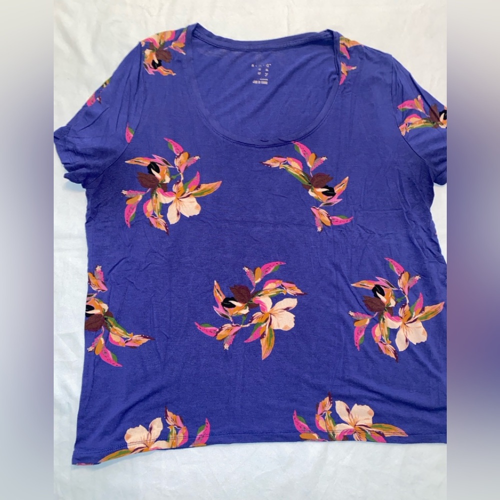 A New Day Floral Print Blue/Purple Women's Top